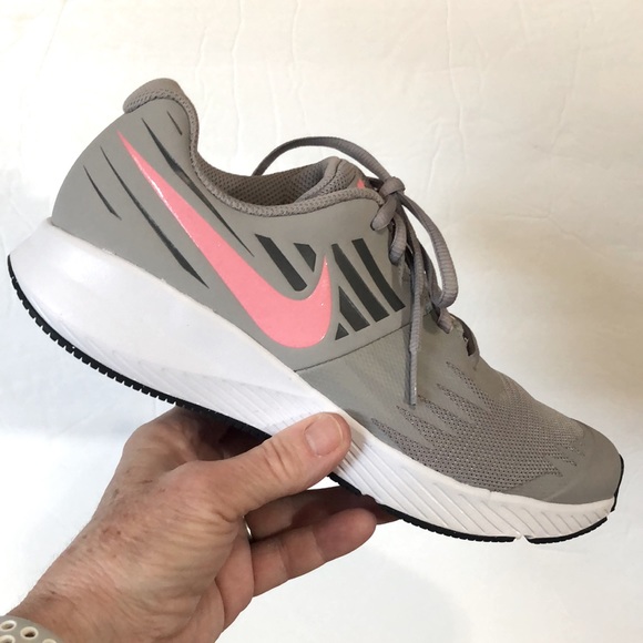 Nike Shoes - NEW Nike Star Runner Cool Grey & Pink Running Shoes